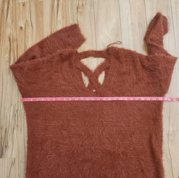 Kaisley Anthropologie Tunic Oversized Furry Sweater Size LARGE - Picture 8 of 11